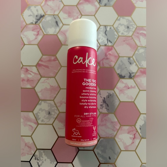 2/$15 CAKE THE "DO GOODER" Dry Shampoo - Picture 1 of 2